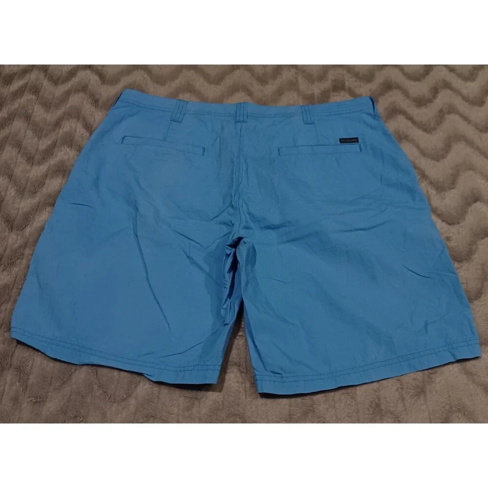 Columbia Mens Size 38 Light Blue 100% Cotton Flat Front Chino Shorts